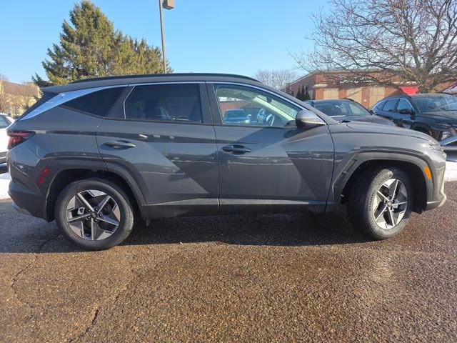 2026 Ecotronic Gray Hyundai Tucson SEL FWD SUV