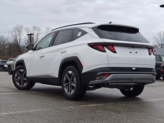 2026 White Pearl Hyundai Tucson SEL FWD SUV