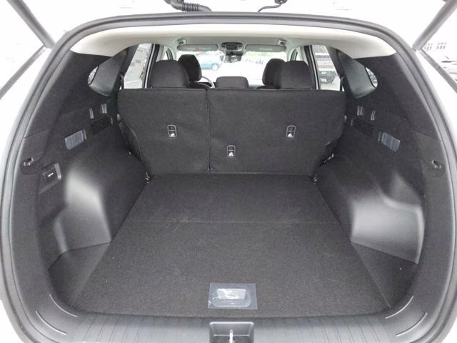 2026 White Pearl Hyundai Tucson SEL FWD SUV
