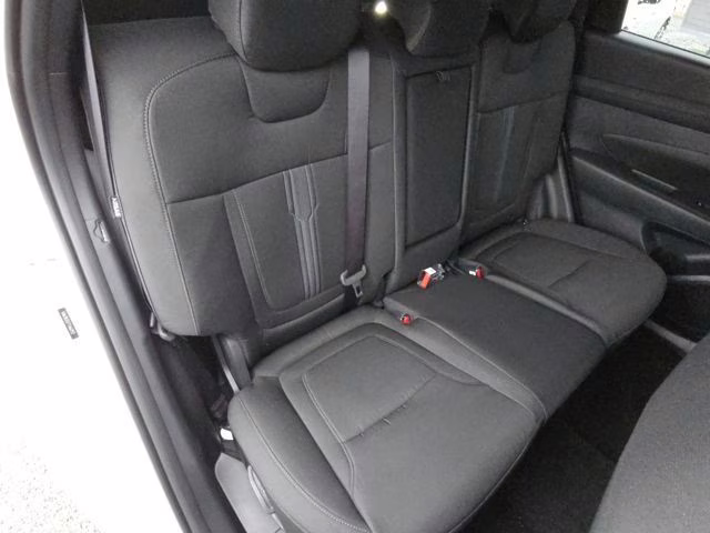 2026 White Pearl Hyundai Tucson SEL FWD SUV