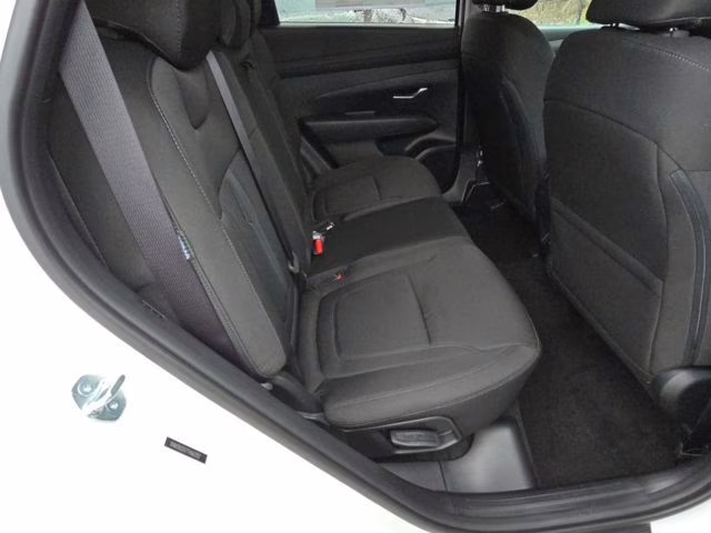 2026 White Pearl Hyundai Tucson SEL FWD SUV