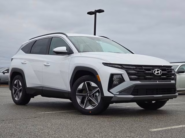 2026 White Pearl Hyundai Tucson SEL FWD SUV