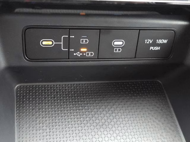 2026 White Pearl Hyundai Tucson SEL FWD SUV
