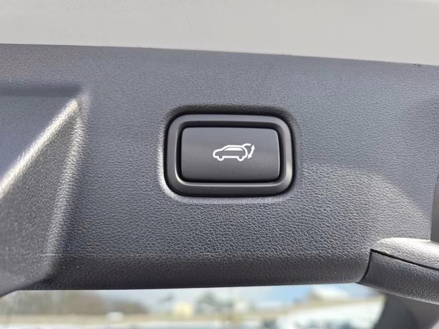 2026 Shimmering Silver Hyundai Tucson SEL FWD SUV
