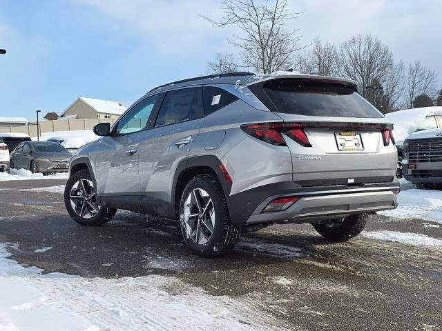 2026 Shimmering Silver Hyundai Tucson SEL FWD SUV