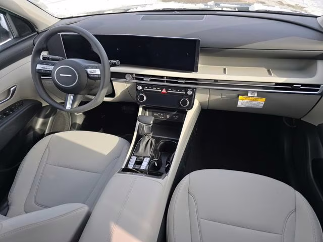 2026 Shimmering Silver Hyundai Tucson SEL FWD SUV