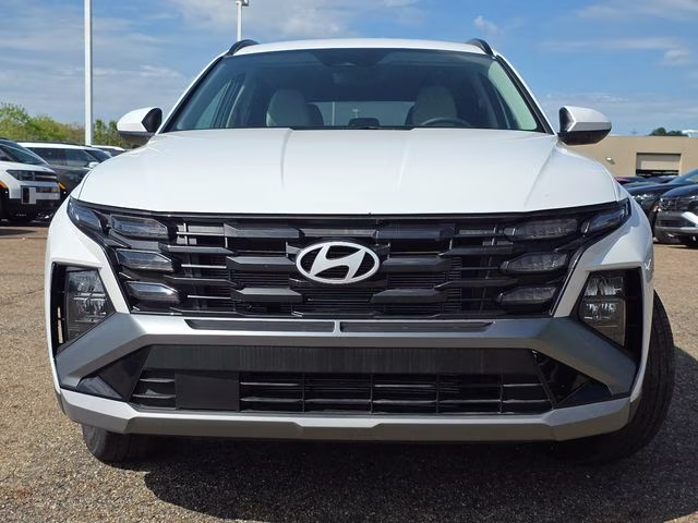2026 White Pearl Hyundai Tucson SEL FWD SUV