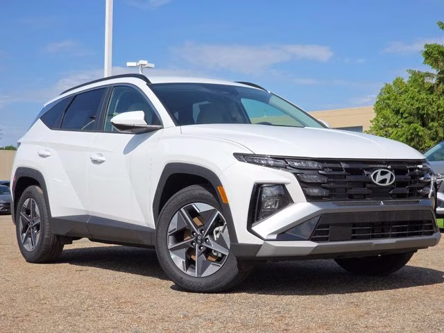 2026 White Pearl Hyundai Tucson SEL FWD SUV