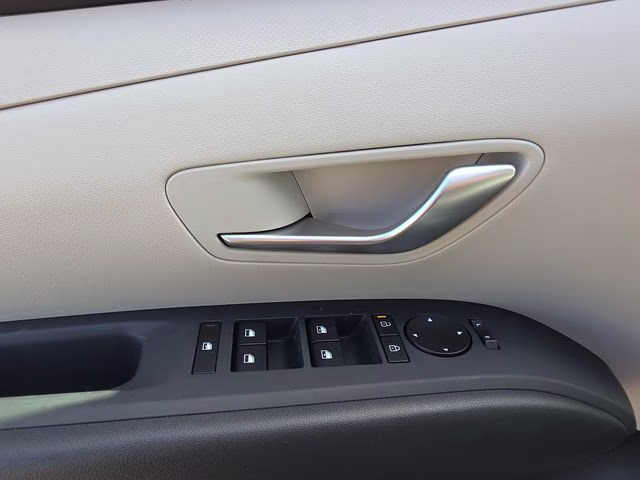 2026 White Pearl Hyundai Tucson SEL FWD SUV