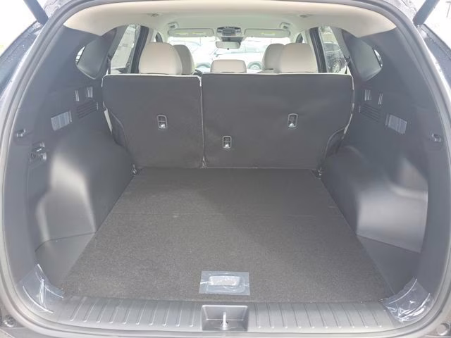 2026 Phantom Black Hyundai Tucson SEL FWD SUV