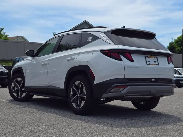 2026 White Pearl Hyundai Tucson SEL FWD SUV