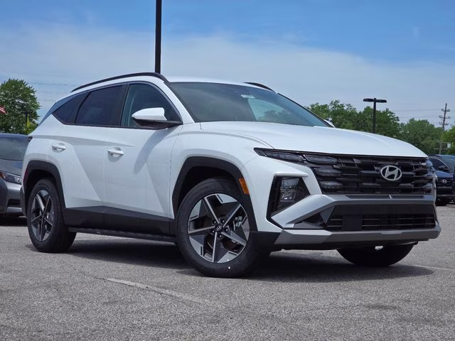 2026 White Pearl Hyundai Tucson SEL FWD SUV