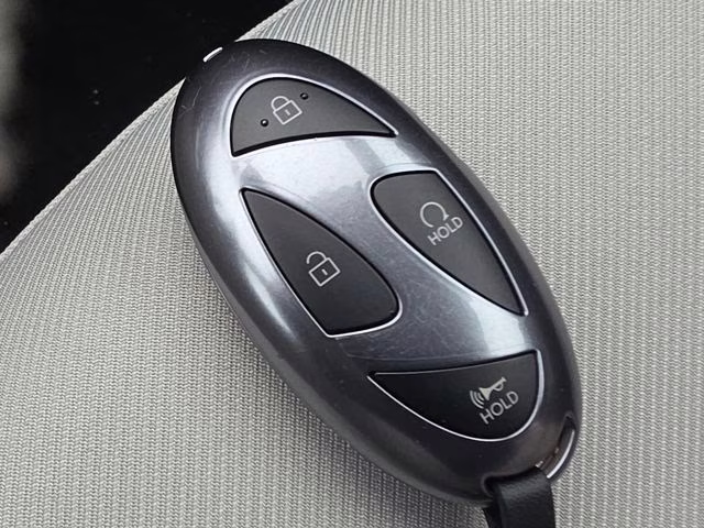2026 White Pearl Hyundai Tucson SEL FWD SUV