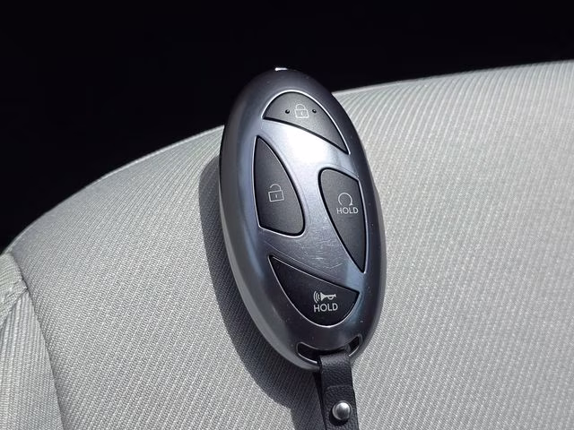 2026 White Pearl Hyundai Tucson SEL FWD SUV