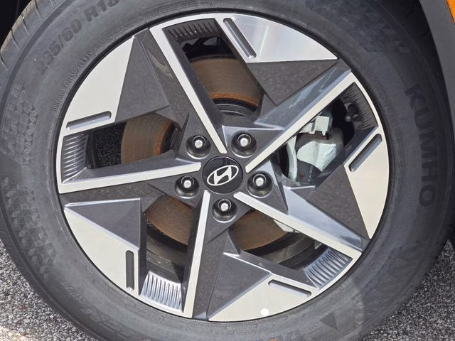 2026 White Pearl Hyundai Tucson SEL FWD SUV