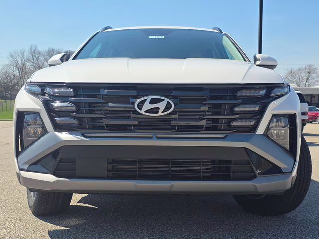 2026 White Pearl Hyundai Tucson SEL AWD SUV