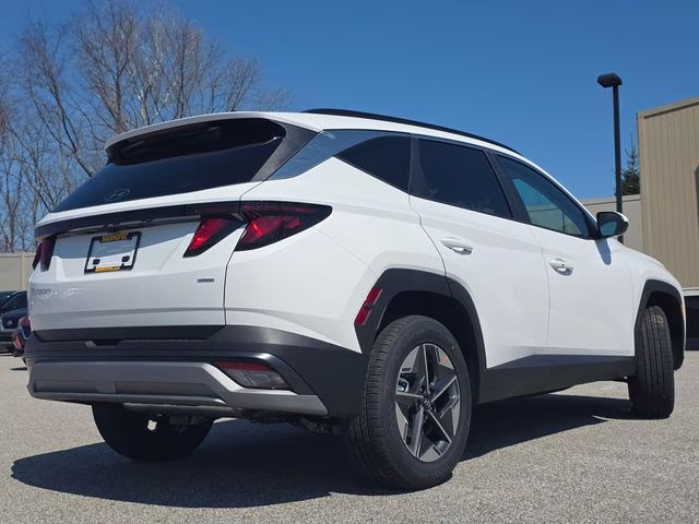 2026 White Pearl Hyundai Tucson SEL AWD SUV