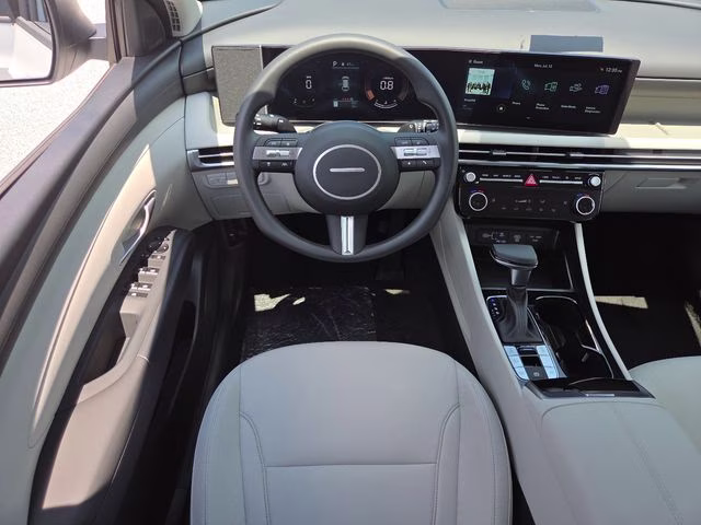 2026 White Pearl Hyundai Tucson SEL AWD SUV