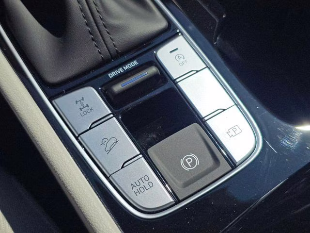 2026 Phantom Black Hyundai Tucson SEL AWD SUV