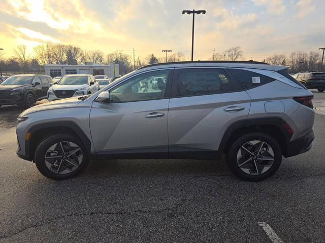 2026 Shimmering Silver Hyundai Tucson SEL AWD SUV