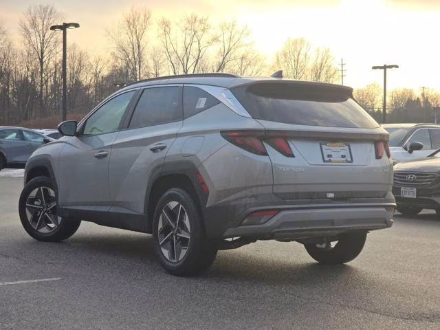 2026 Shimmering Silver Hyundai Tucson SEL AWD SUV