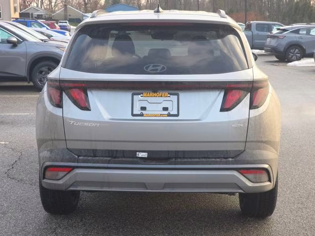 2026 Shimmering Silver Hyundai Tucson SEL AWD SUV