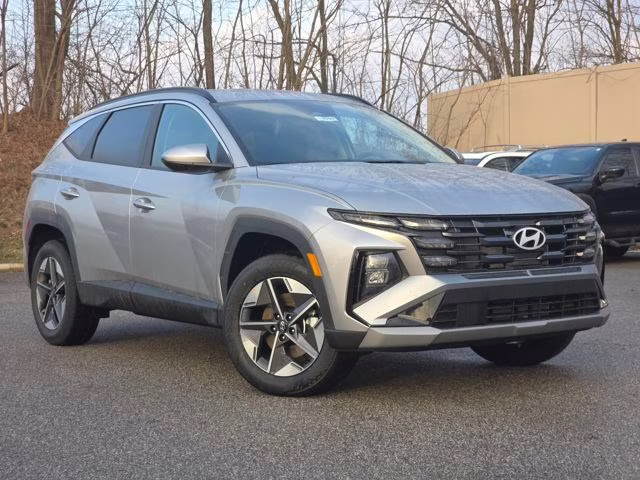 2026 Shimmering Silver Hyundai Tucson SEL AWD SUV