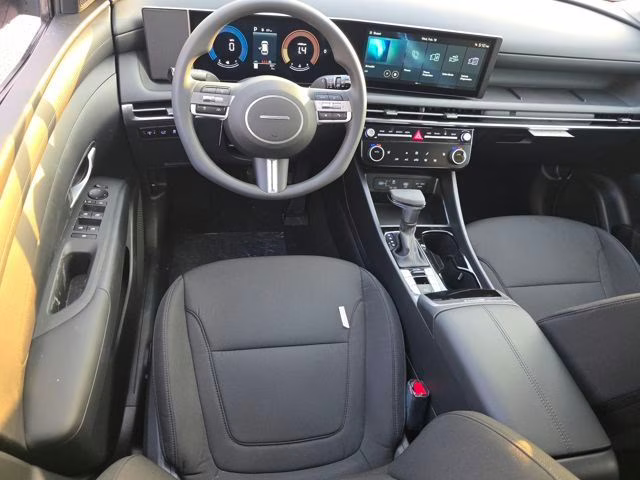 2026 Shimmering Silver Hyundai Tucson SEL AWD SUV