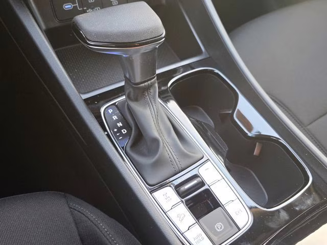 2026 Shimmering Silver Hyundai Tucson SEL AWD SUV