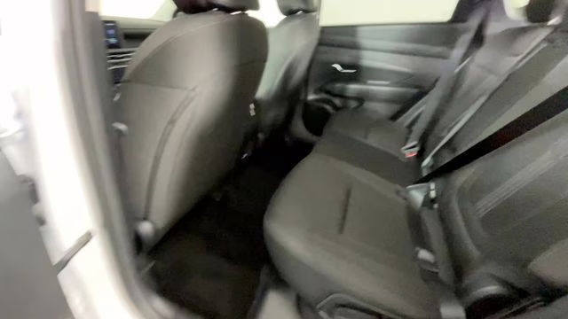 2025 White Pearl Hyundai Tucson SEL AWD SUV
