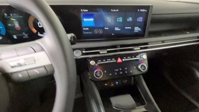 2025 White Pearl Hyundai Tucson SEL AWD SUV