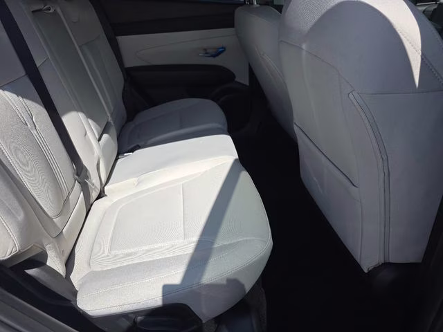 2026 White Pearl Hyundai Tucson SEL AWD SUV