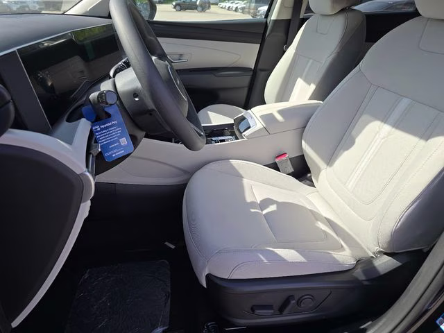 2026 Phantom Black Hyundai Tucson SEL AWD SUV