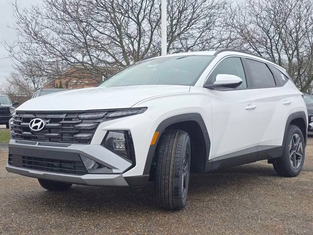 2026 White Pearl Hyundai Tucson SEL AWD SUV