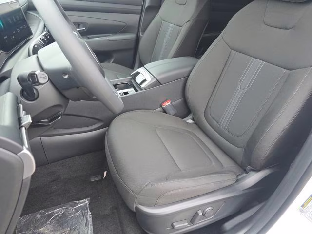 2026 White Pearl Hyundai Tucson SEL AWD SUV