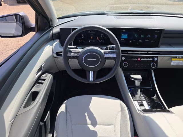 2026 Hampton Gray Hyundai Tucson SEL AWD SUV