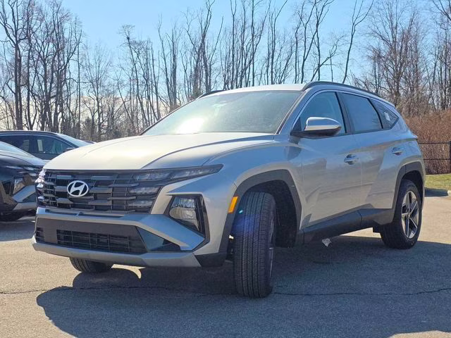 2026 Shimmering Silver Hyundai Tucson SEL AWD SUV