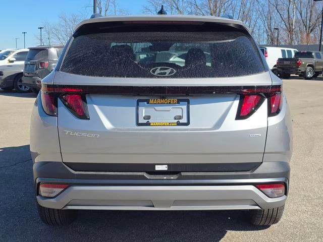 2026 Shimmering Silver Hyundai Tucson SEL AWD SUV