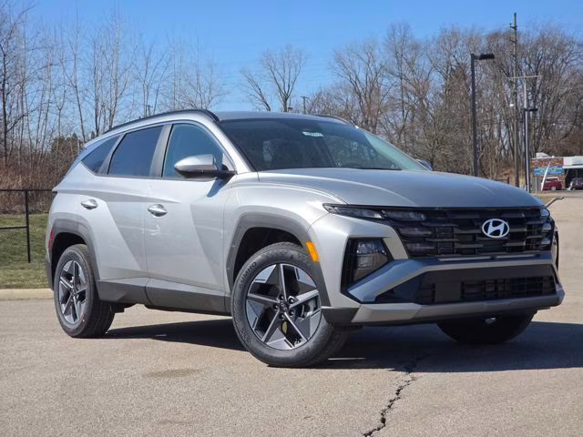 2026 Shimmering Silver Hyundai Tucson SEL AWD SUV