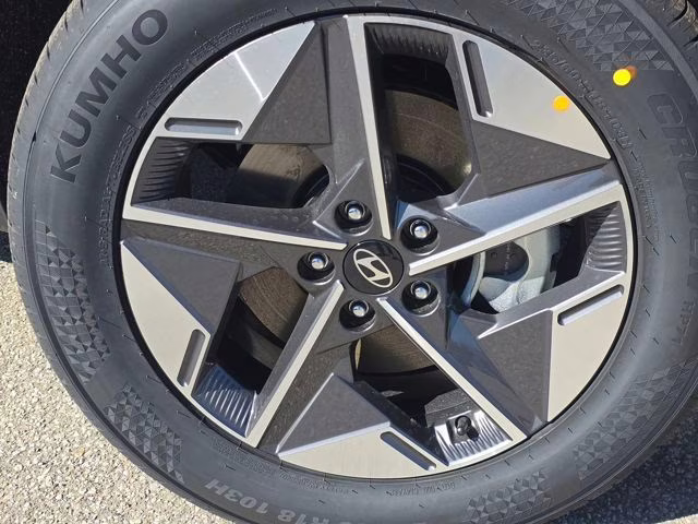2026 Shimmering Silver Hyundai Tucson SEL AWD SUV