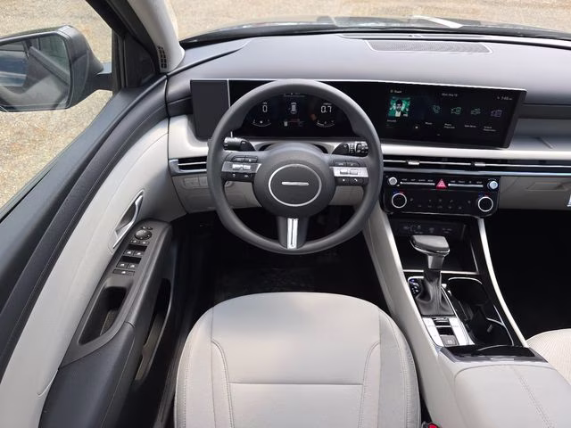 2026 Phantom Black Hyundai Tucson SEL AWD SUV