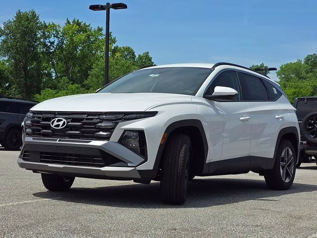 2026 White Pearl Hyundai Tucson SEL AWD SUV