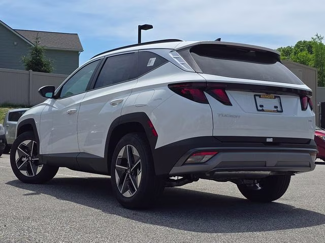 2026 White Pearl Hyundai Tucson SEL AWD SUV