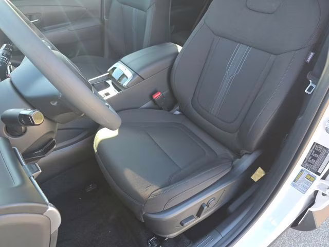 2026 White Pearl Hyundai Tucson SEL AWD SUV