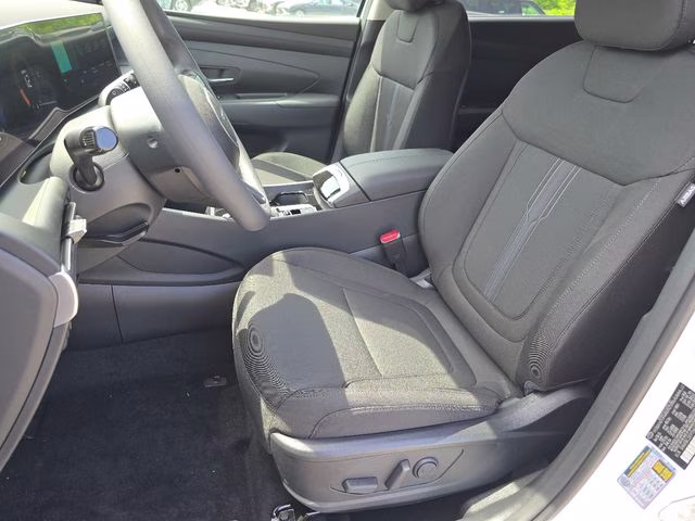 2026 White Pearl Hyundai Tucson SEL AWD SUV