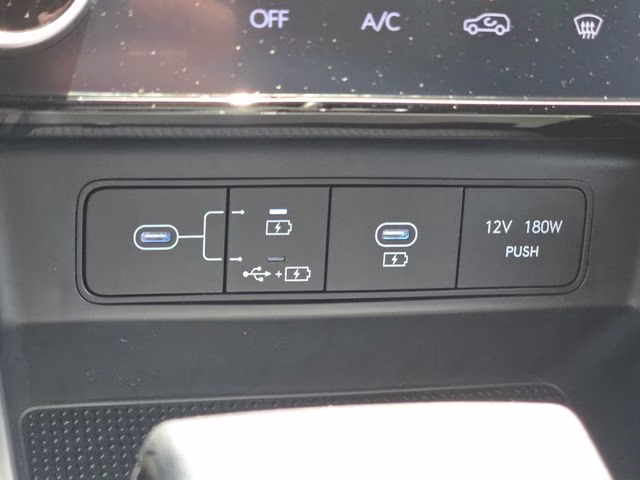 2026 White Pearl Hyundai Tucson SEL AWD SUV