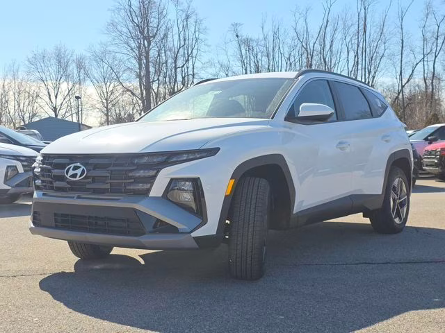 2026 White Pearl Hyundai Tucson SEL AWD SUV