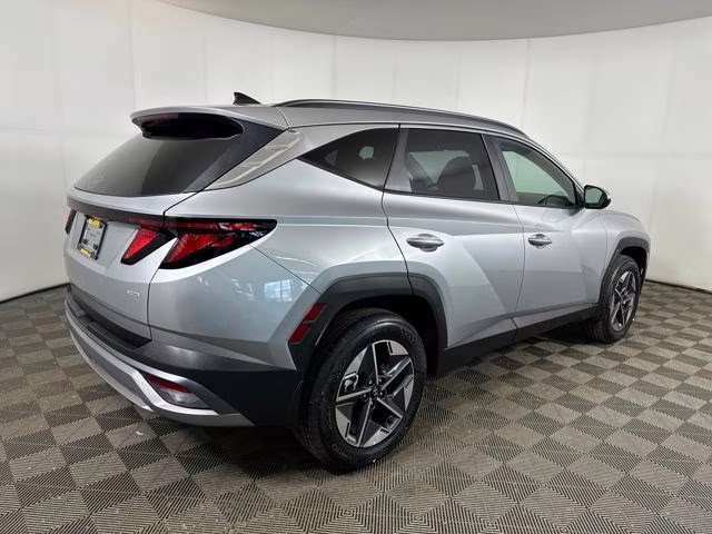 2025 Shimmering Silver Hyundai Tucson SEL AWD SUV