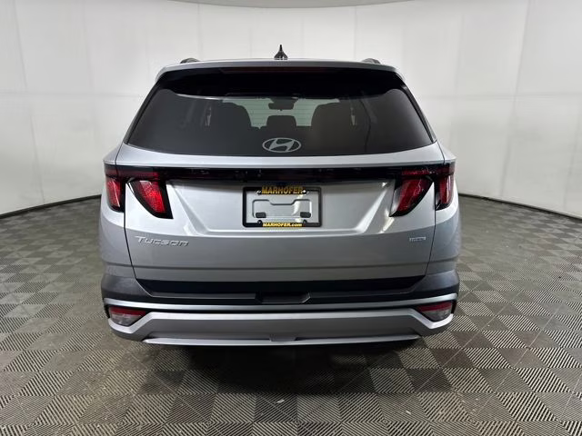 2025 Shimmering Silver Hyundai Tucson SEL AWD SUV