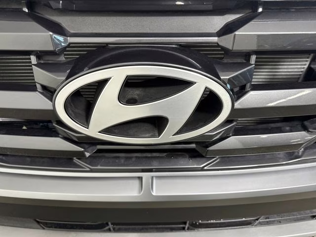2025 Shimmering Silver Hyundai Tucson SEL AWD SUV